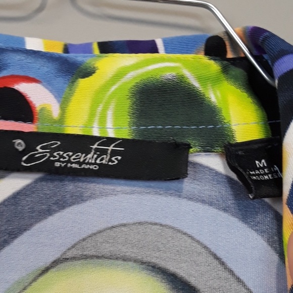 💙Essentials by Milano multicolor 3/4 sleeve top - Picture 4 of 8